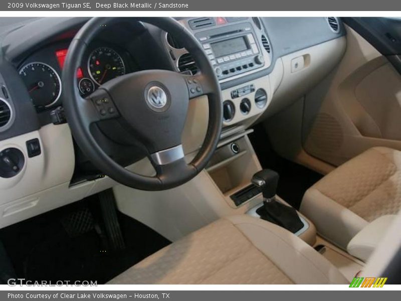 Deep Black Metallic / Sandstone 2009 Volkswagen Tiguan SE