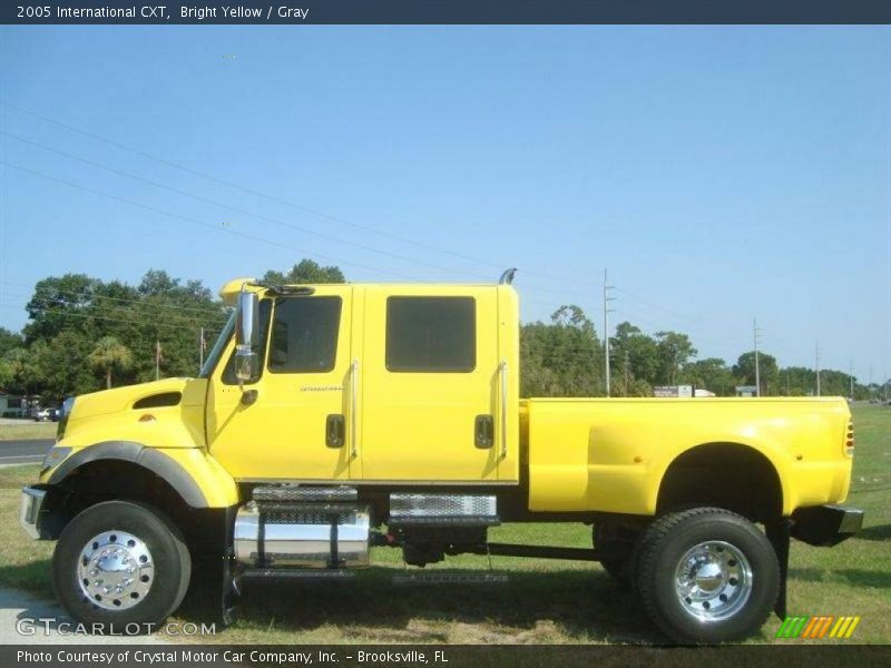 Bright Yellow / Gray 2005 International CXT