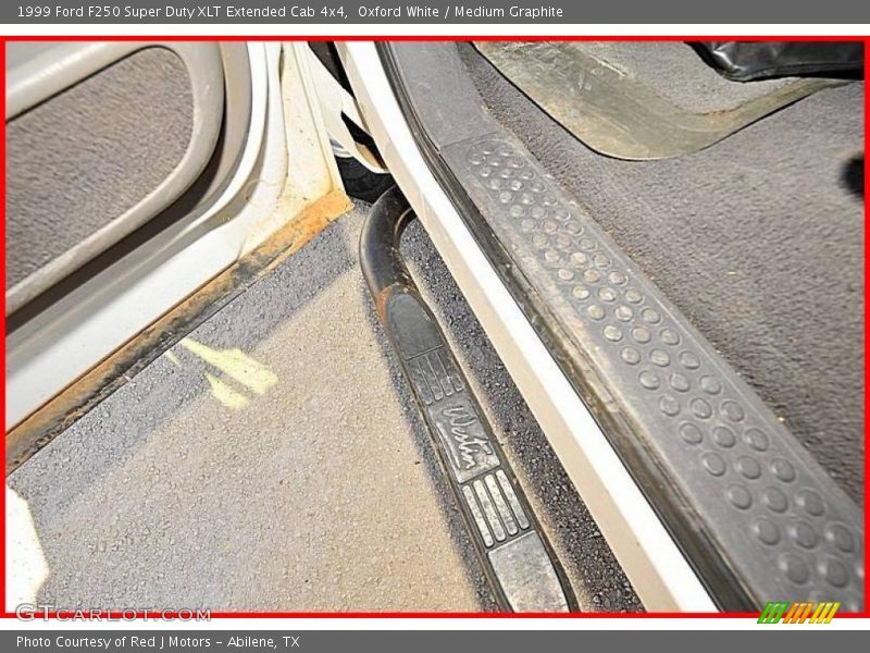 Oxford White / Medium Graphite 1999 Ford F250 Super Duty XLT Extended Cab 4x4