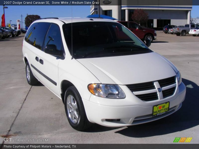 Stone White / Medium Slate Gray 2007 Dodge Grand Caravan SE