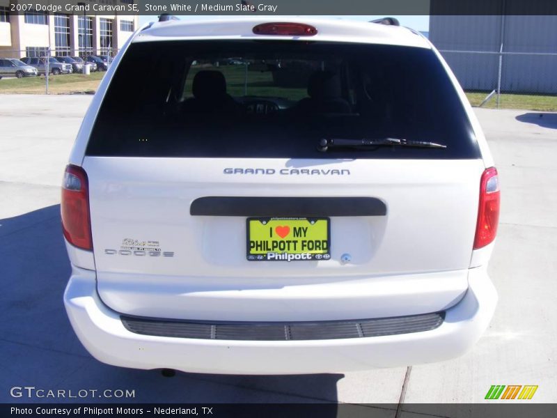 Stone White / Medium Slate Gray 2007 Dodge Grand Caravan SE