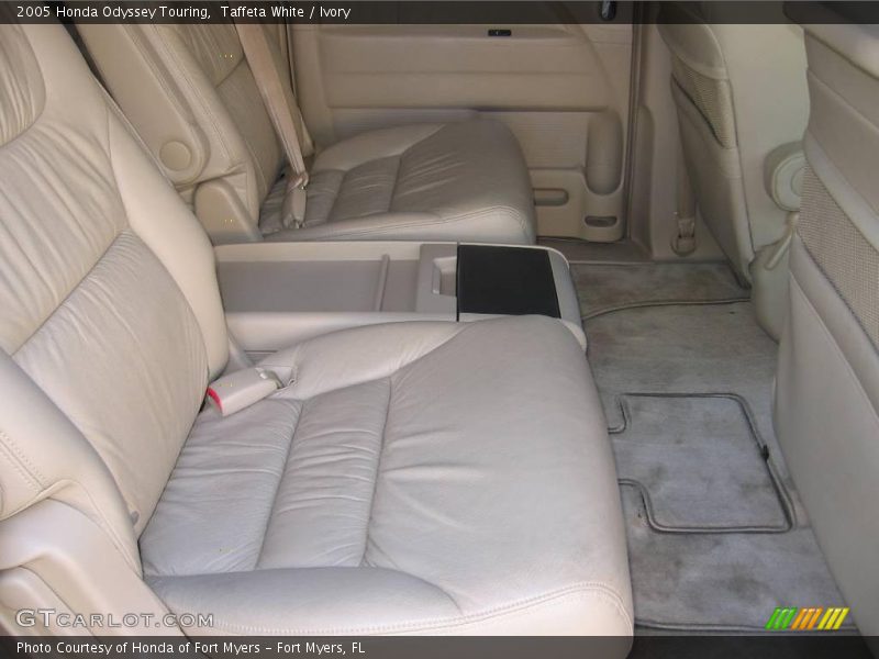 Taffeta White / Ivory 2005 Honda Odyssey Touring