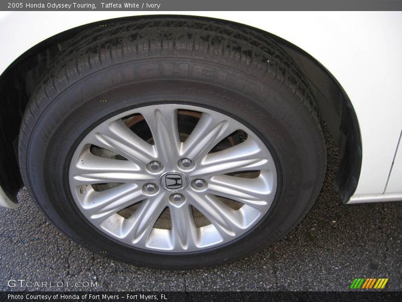 Taffeta White / Ivory 2005 Honda Odyssey Touring