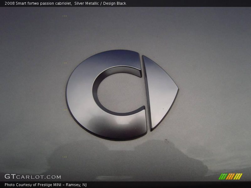 Silver Metallic / Design Black 2008 Smart fortwo passion cabriolet