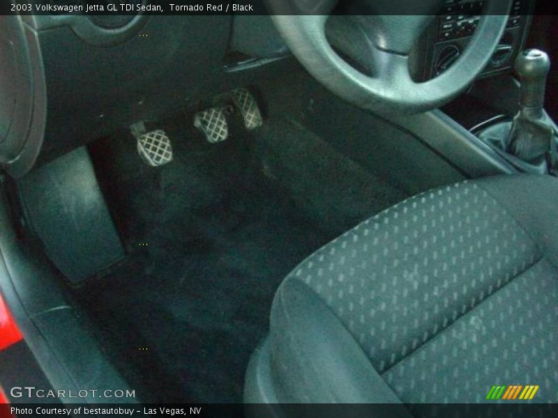 Tornado Red / Black 2003 Volkswagen Jetta GL TDI Sedan