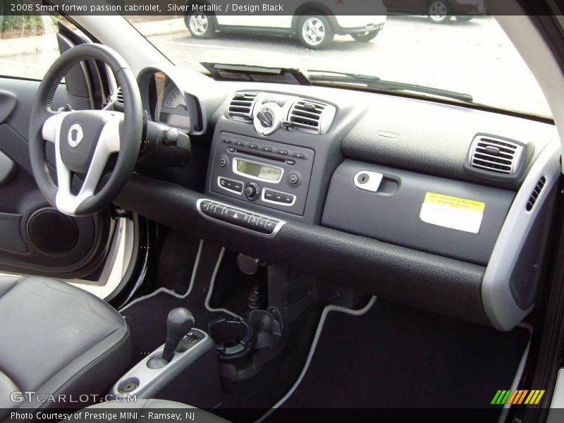 Silver Metallic / Design Black 2008 Smart fortwo passion cabriolet