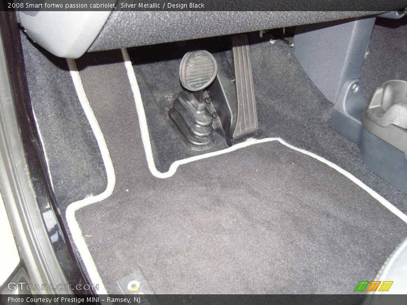 Silver Metallic / Design Black 2008 Smart fortwo passion cabriolet