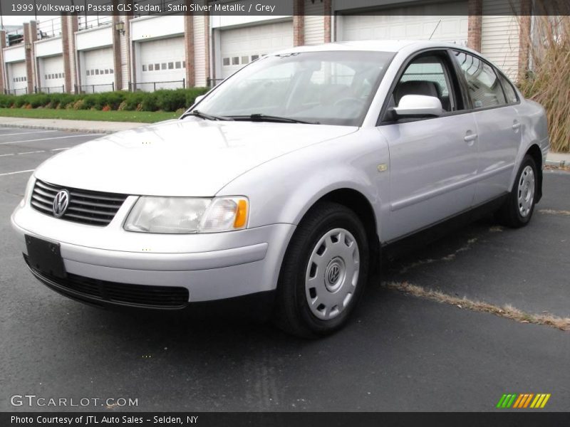 Satin Silver Metallic / Grey 1999 Volkswagen Passat GLS Sedan