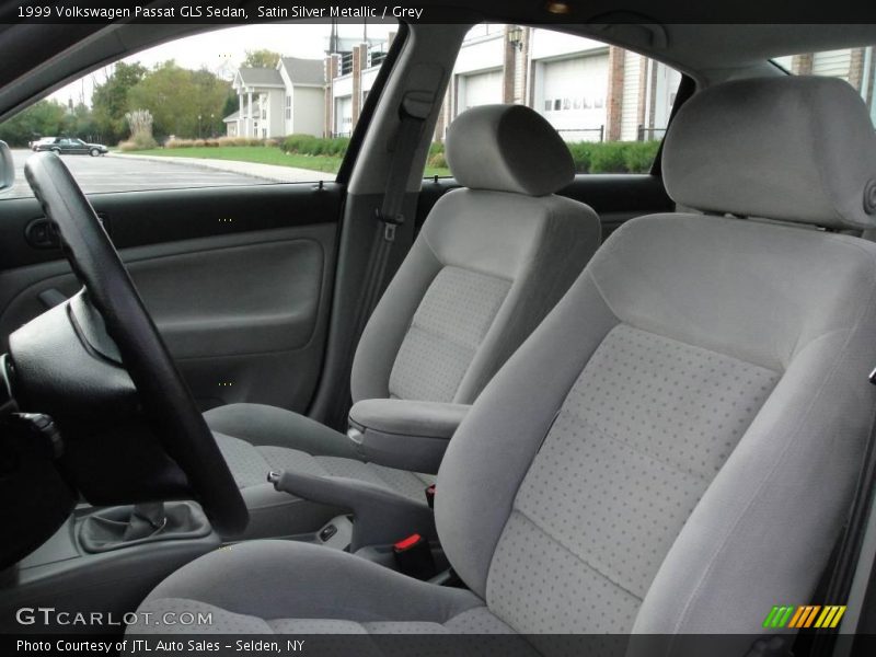 Satin Silver Metallic / Grey 1999 Volkswagen Passat GLS Sedan