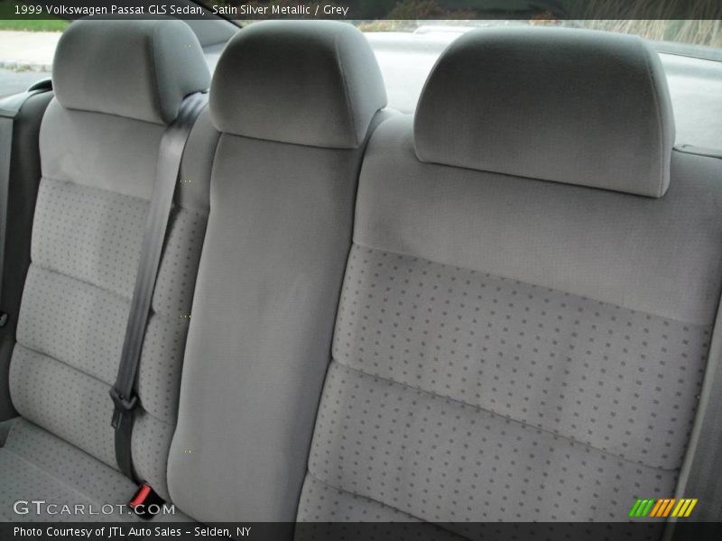 Satin Silver Metallic / Grey 1999 Volkswagen Passat GLS Sedan