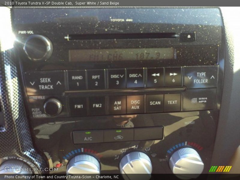 Super White / Sand Beige 2010 Toyota Tundra X-SP Double Cab