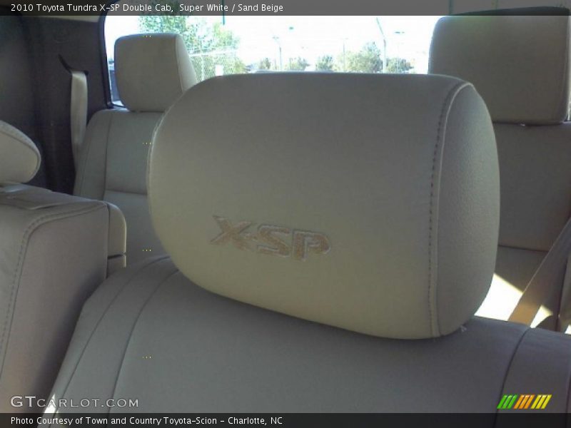 Super White / Sand Beige 2010 Toyota Tundra X-SP Double Cab