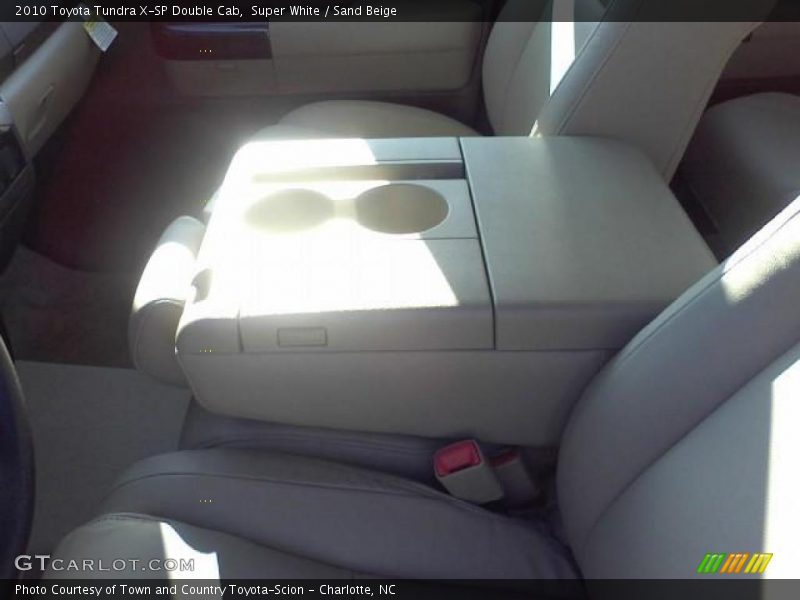 Super White / Sand Beige 2010 Toyota Tundra X-SP Double Cab
