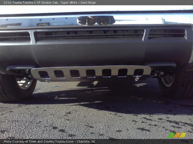 Super White / Sand Beige 2010 Toyota Tundra X-SP Double Cab