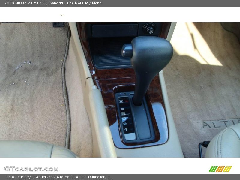 Sandrift Beige Metallic / Blond 2000 Nissan Altima GLE