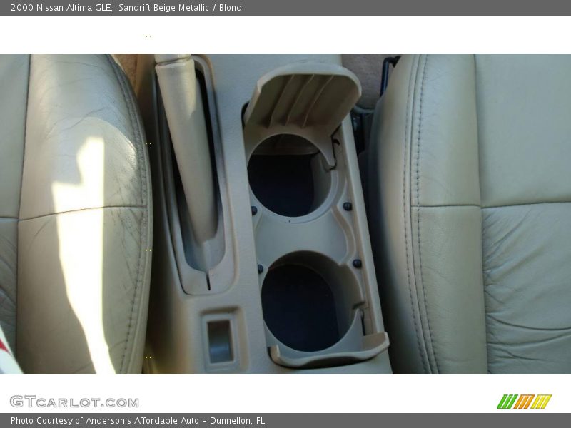 Sandrift Beige Metallic / Blond 2000 Nissan Altima GLE