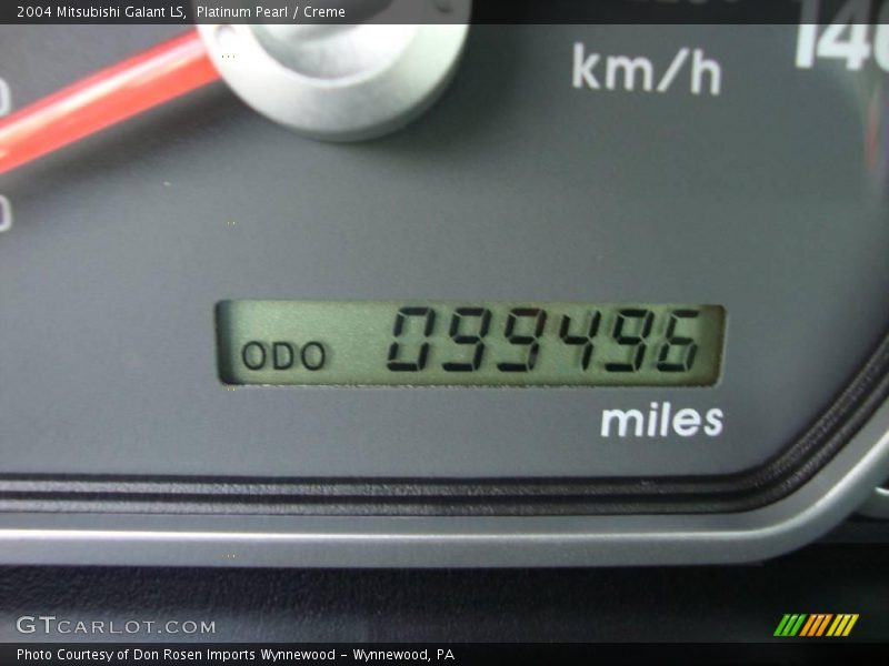 Platinum Pearl / Creme 2004 Mitsubishi Galant LS