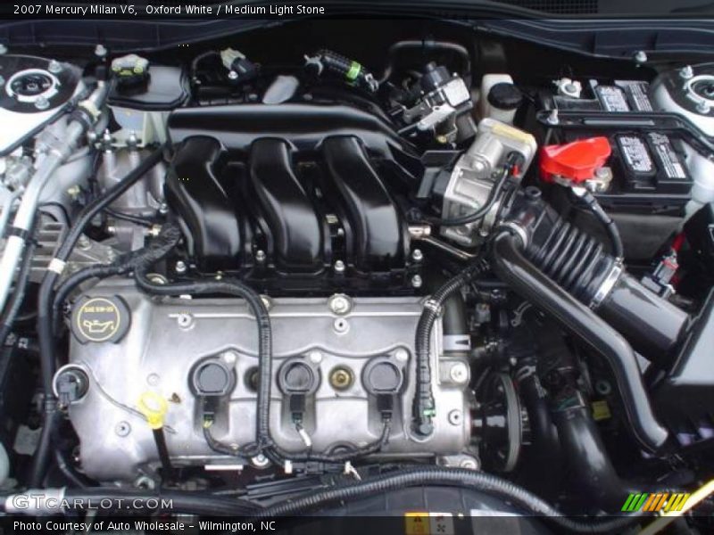 Oxford White / Medium Light Stone 2007 Mercury Milan V6