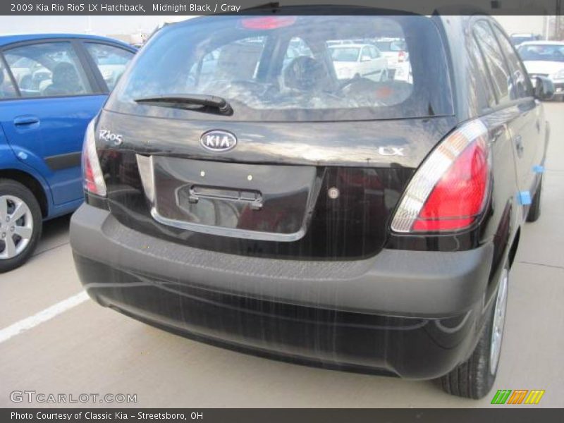Midnight Black / Gray 2009 Kia Rio Rio5 LX Hatchback
