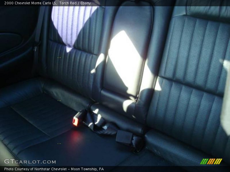 Torch Red / Ebony 2000 Chevrolet Monte Carlo LS