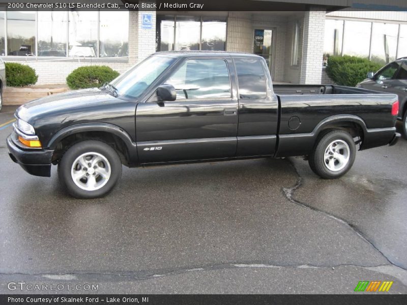 Onyx Black / Medium Gray 2000 Chevrolet S10 LS Extended Cab