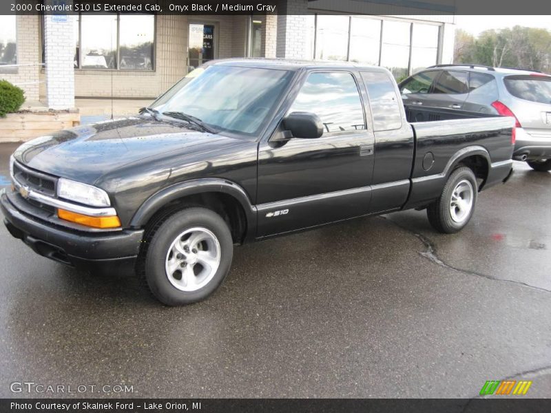 Onyx Black / Medium Gray 2000 Chevrolet S10 LS Extended Cab