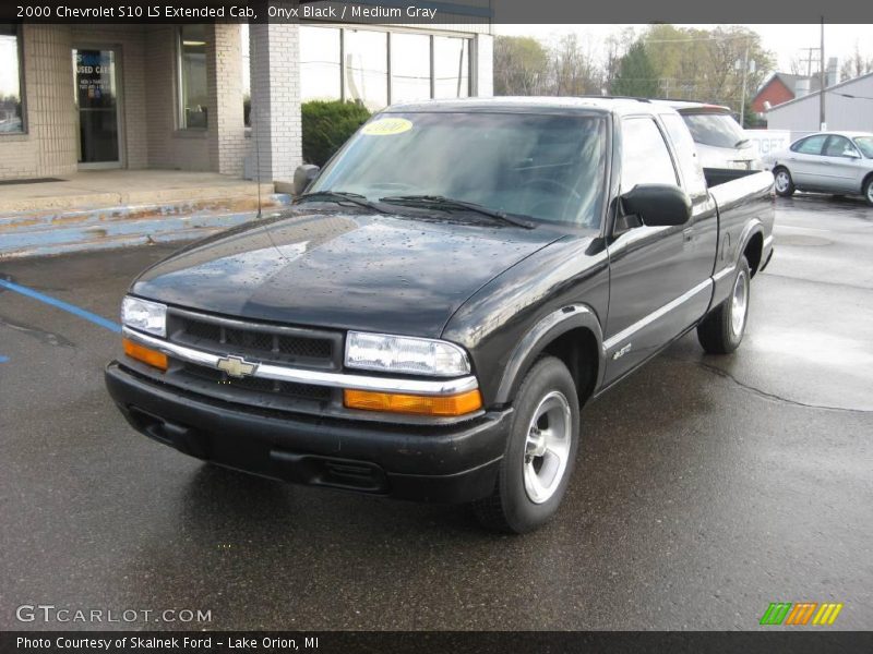 Onyx Black / Medium Gray 2000 Chevrolet S10 LS Extended Cab