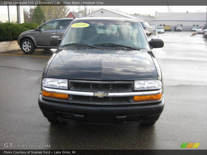 Onyx Black / Medium Gray 2000 Chevrolet S10 LS Extended Cab
