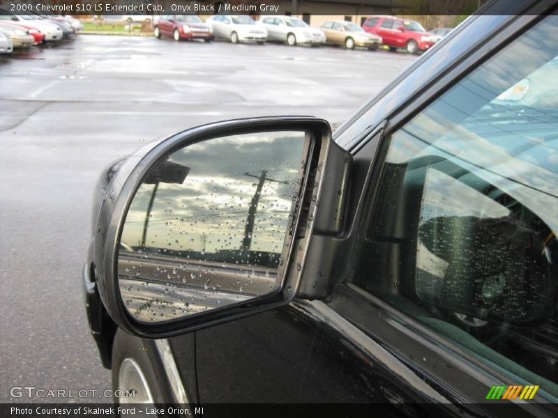 Onyx Black / Medium Gray 2000 Chevrolet S10 LS Extended Cab