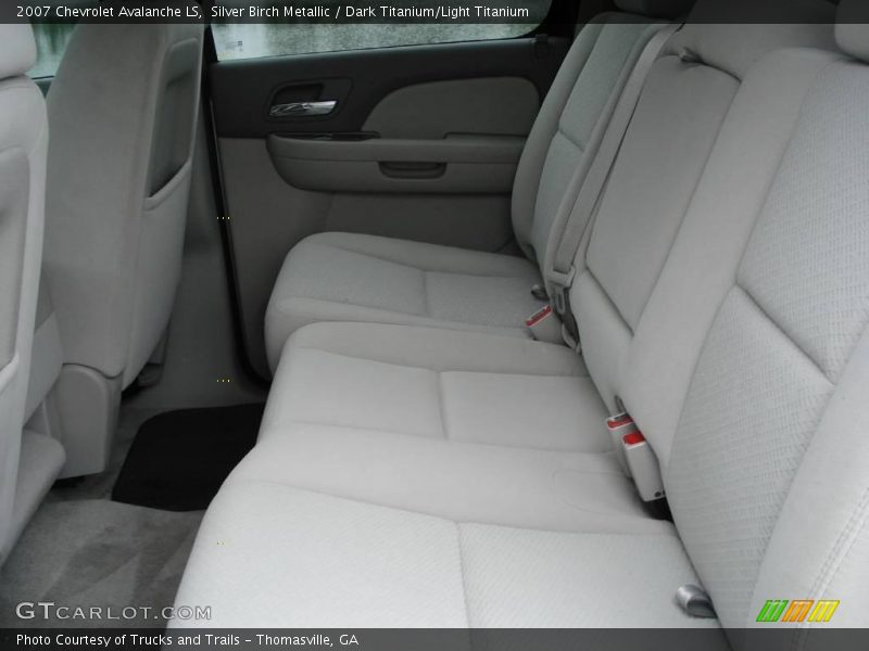 Silver Birch Metallic / Dark Titanium/Light Titanium 2007 Chevrolet Avalanche LS