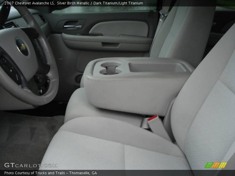 Silver Birch Metallic / Dark Titanium/Light Titanium 2007 Chevrolet Avalanche LS