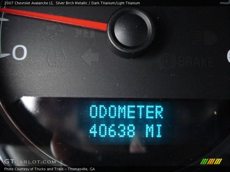 Silver Birch Metallic / Dark Titanium/Light Titanium 2007 Chevrolet Avalanche LS