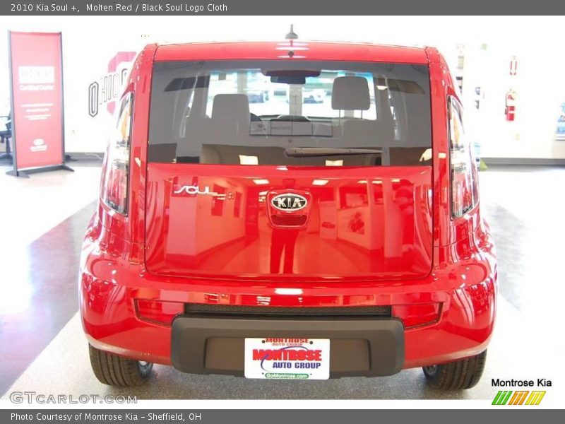 Molten Red / Black Soul Logo Cloth 2010 Kia Soul +