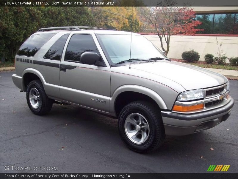 Light Pewter Metallic / Medium Gray 2004 Chevrolet Blazer LS