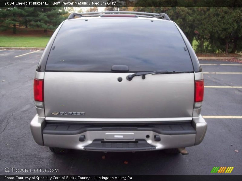 Light Pewter Metallic / Medium Gray 2004 Chevrolet Blazer LS