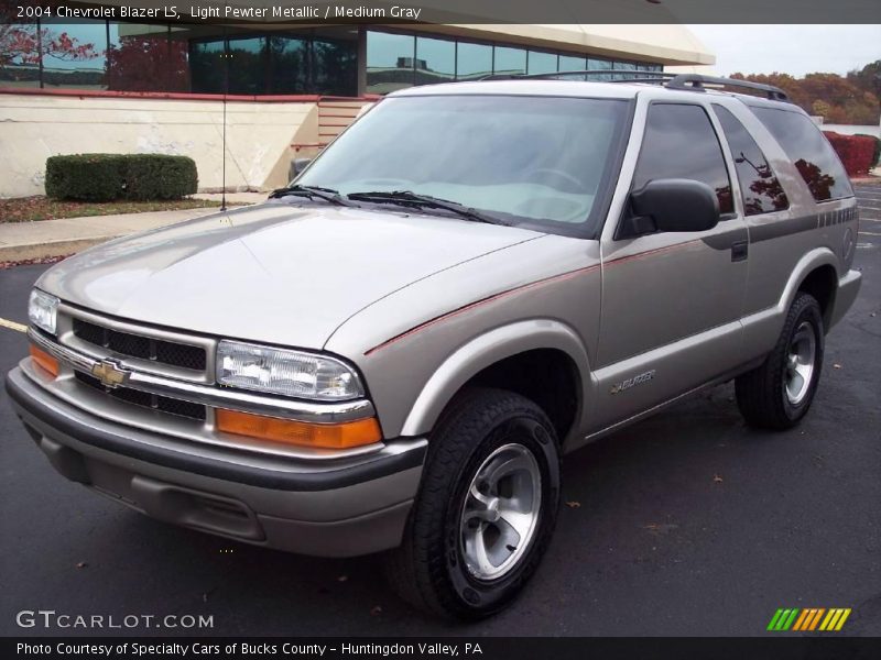 Light Pewter Metallic / Medium Gray 2004 Chevrolet Blazer LS