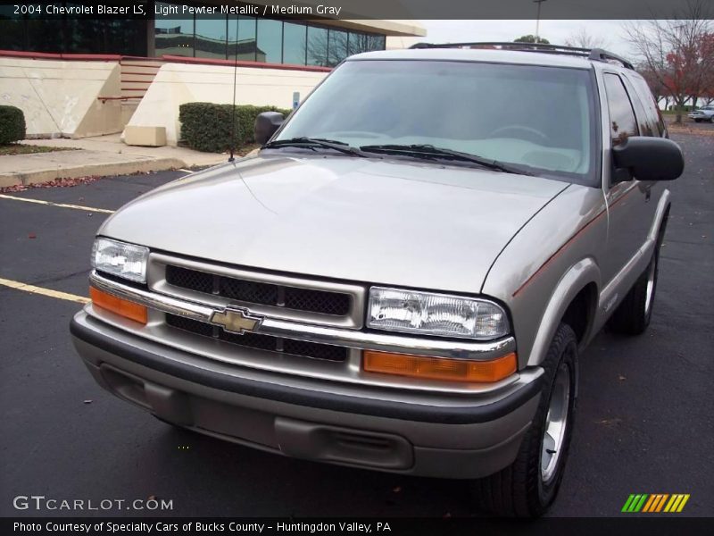 Light Pewter Metallic / Medium Gray 2004 Chevrolet Blazer LS