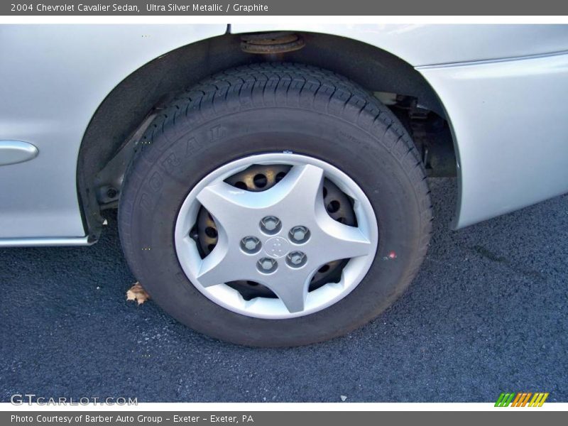 Ultra Silver Metallic / Graphite 2004 Chevrolet Cavalier Sedan