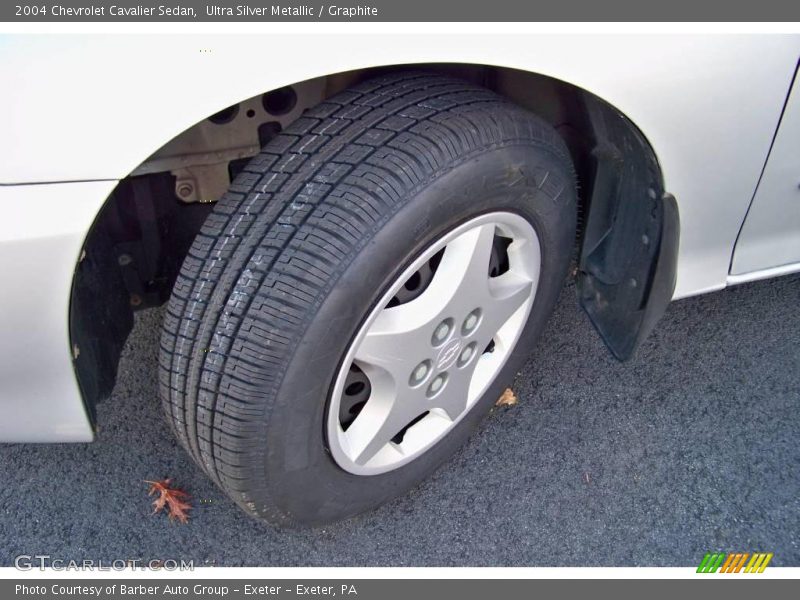 Ultra Silver Metallic / Graphite 2004 Chevrolet Cavalier Sedan