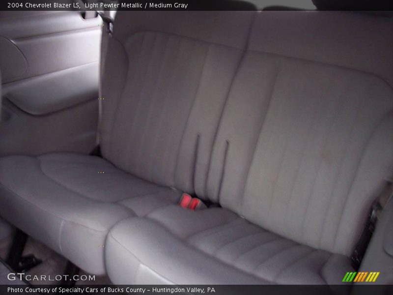 Light Pewter Metallic / Medium Gray 2004 Chevrolet Blazer LS