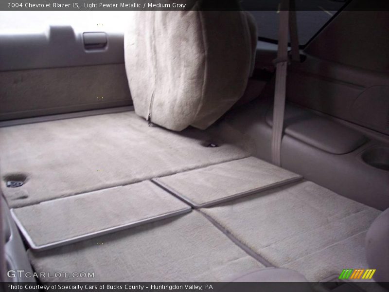 Light Pewter Metallic / Medium Gray 2004 Chevrolet Blazer LS