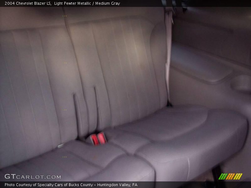 Light Pewter Metallic / Medium Gray 2004 Chevrolet Blazer LS