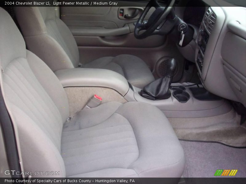 Light Pewter Metallic / Medium Gray 2004 Chevrolet Blazer LS