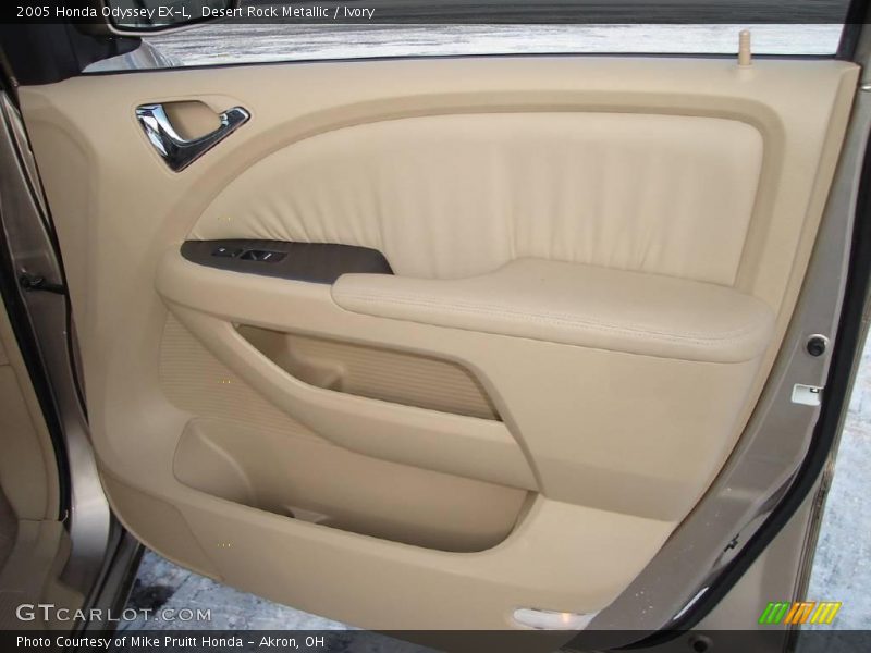 Desert Rock Metallic / Ivory 2005 Honda Odyssey EX-L