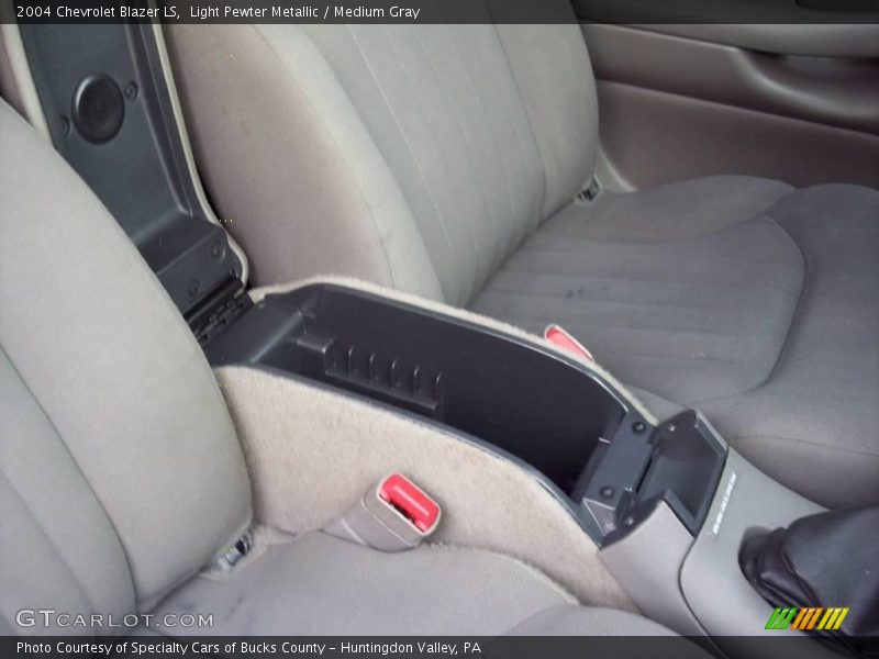 Light Pewter Metallic / Medium Gray 2004 Chevrolet Blazer LS