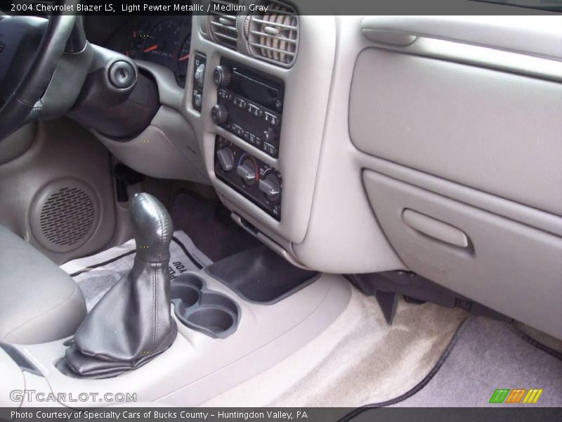 Light Pewter Metallic / Medium Gray 2004 Chevrolet Blazer LS
