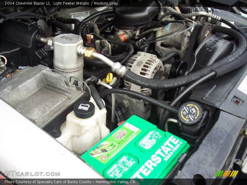 Light Pewter Metallic / Medium Gray 2004 Chevrolet Blazer LS