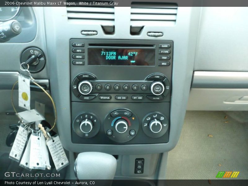 White / Titanium Gray 2006 Chevrolet Malibu Maxx LT Wagon