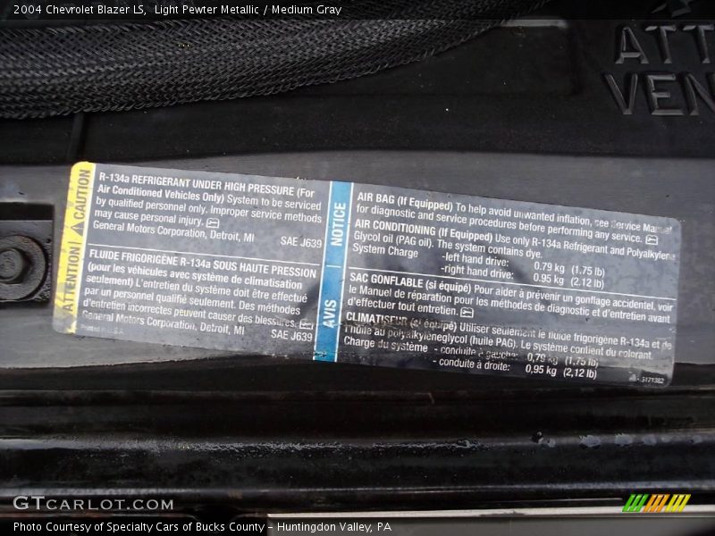 Light Pewter Metallic / Medium Gray 2004 Chevrolet Blazer LS