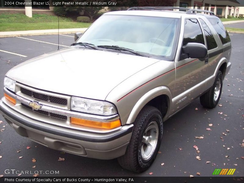 Light Pewter Metallic / Medium Gray 2004 Chevrolet Blazer LS